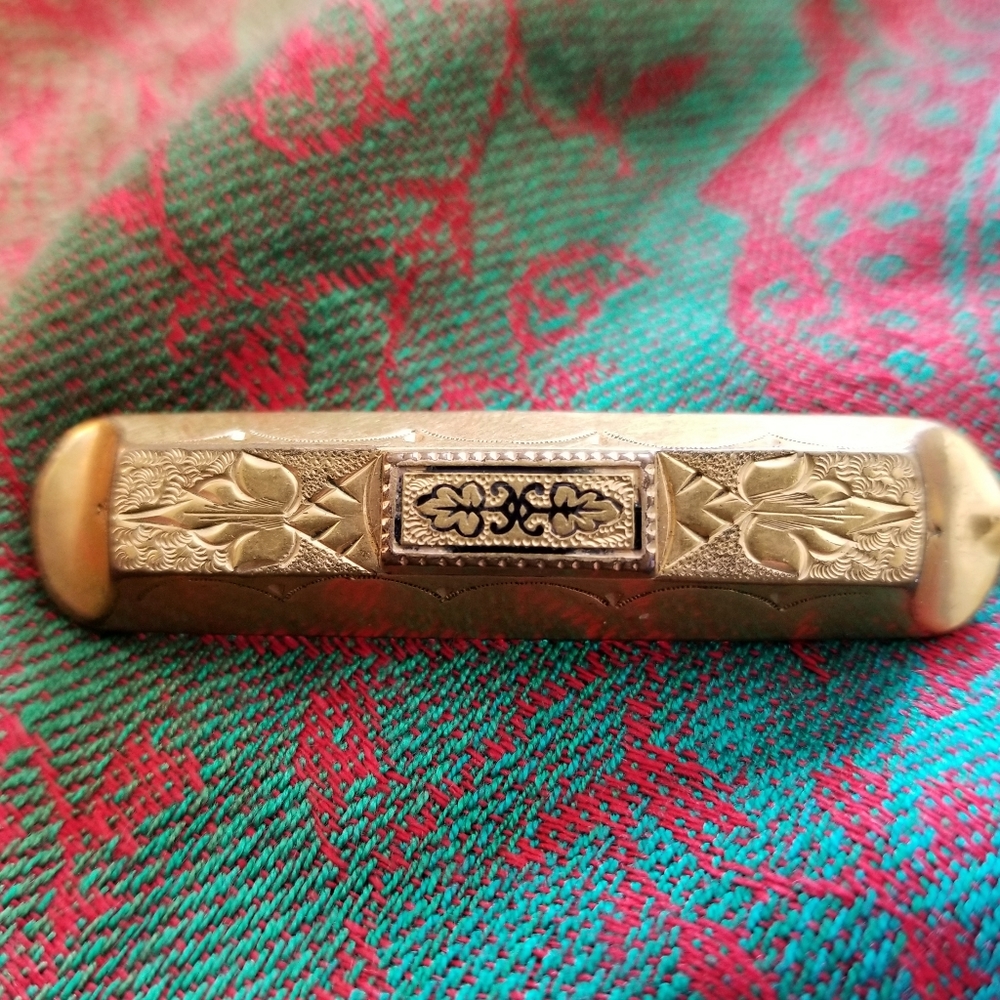 Antique bar pin black enamel Victorian gold tone brooch Taille d'épargne